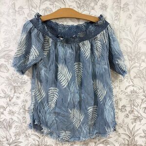 Standard Grace Top Womens Med Blue Tropical Print Fringe Frayed Hem Off Shoulder